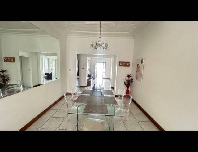 5 BEDROOM HOUSE FOR SALE IN PRIMROSE EAST